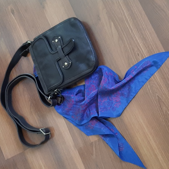 HEDGREN Brown Leather Crossbody Bag - Adjustable Strap - Great Condition - Picture 3 of 15